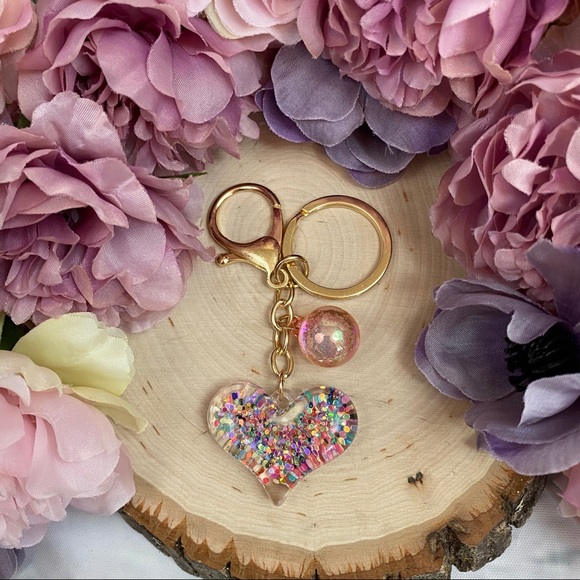 Sparkly Acrylic Glitter Heart with Charm Keychain - Picture 2 of 8